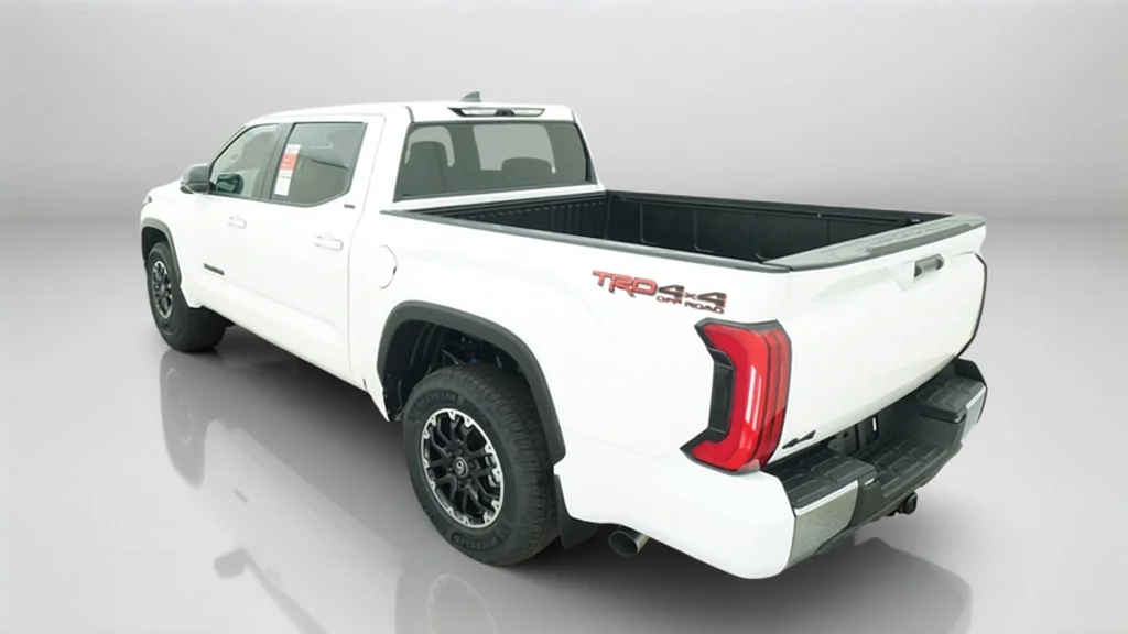 New 2026 Ice Cap Toyota SR5 image 14