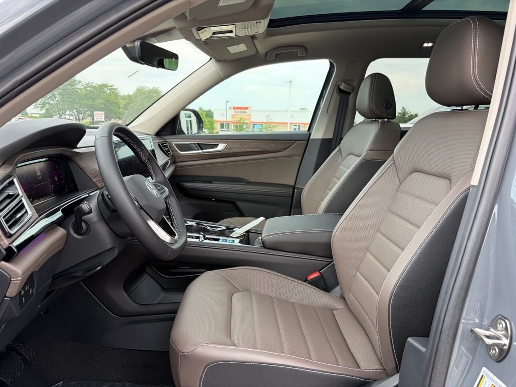 New 2026 Pure Gray Volkswagen 2.0T SEL image 12