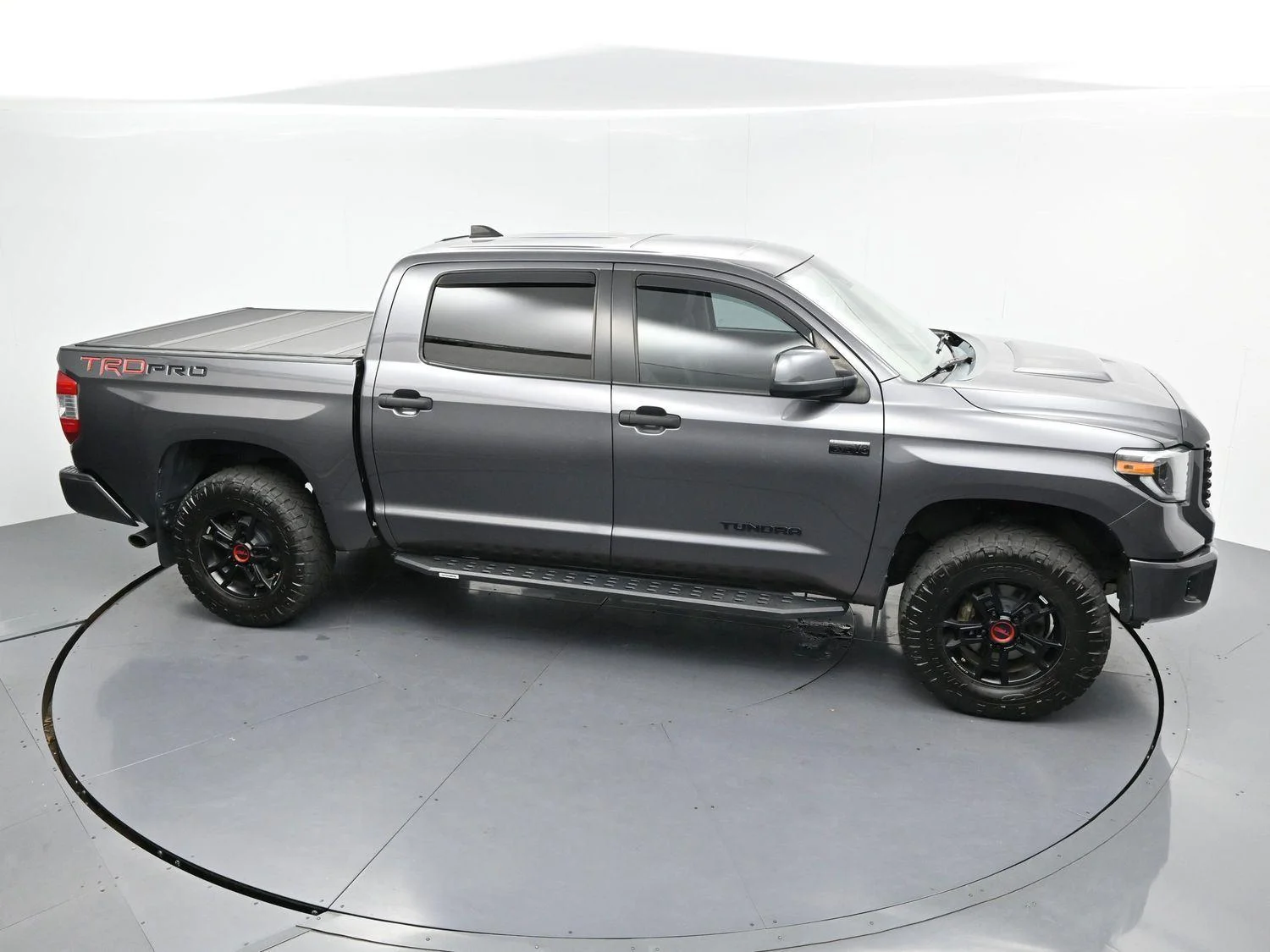 Used 2020 Magnetic Gray Metallic Toyota SR5 image 37