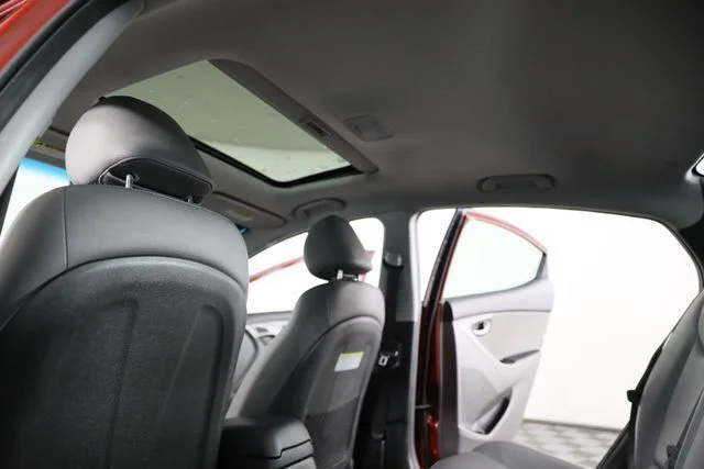 Used 2014 Red Hyundai Limited image 20
