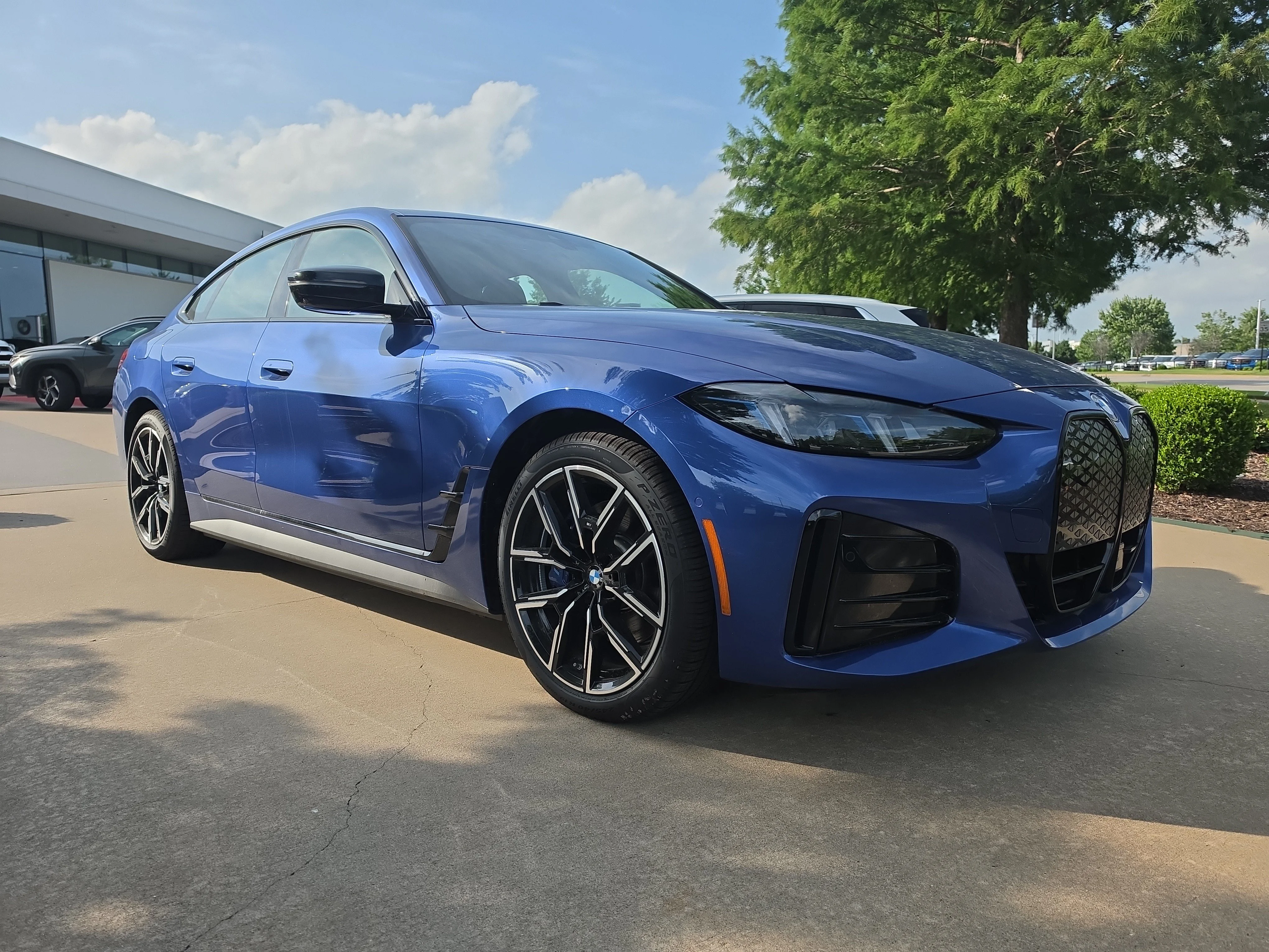New 2026 PORTIMAO BLUE BMW xDrive40 image 7