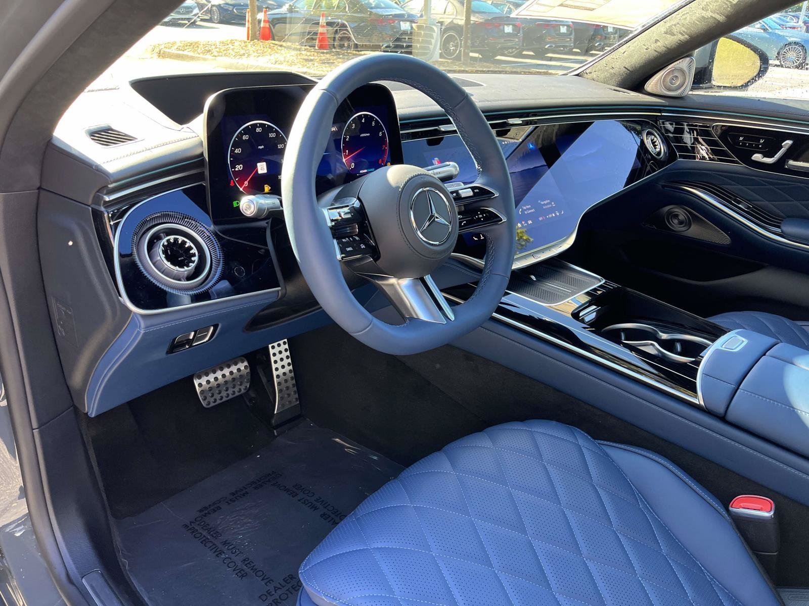 New 2027 MANUFAKTUR Silicon Grey Mercedes-Benz S 580 4MATIC® Sedan image 35