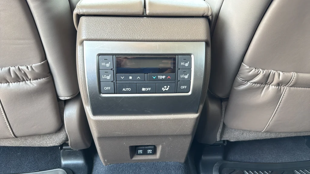 Certified Used 2022  Lexus 460 image 17
