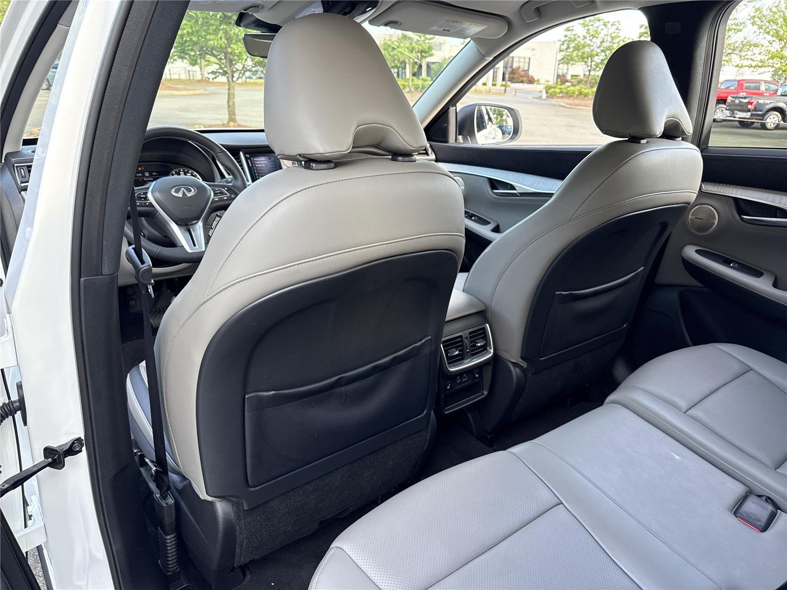 Used 2023 Radiant White INFINITI SENSORY image 19