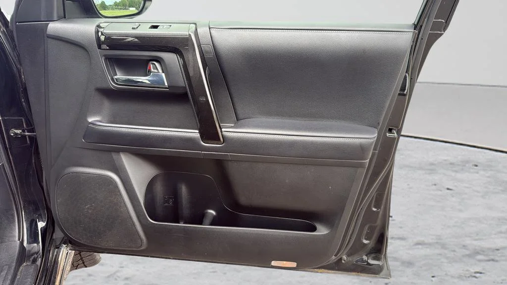 2020 Toyota 4Runner Night Shade - Photo 23