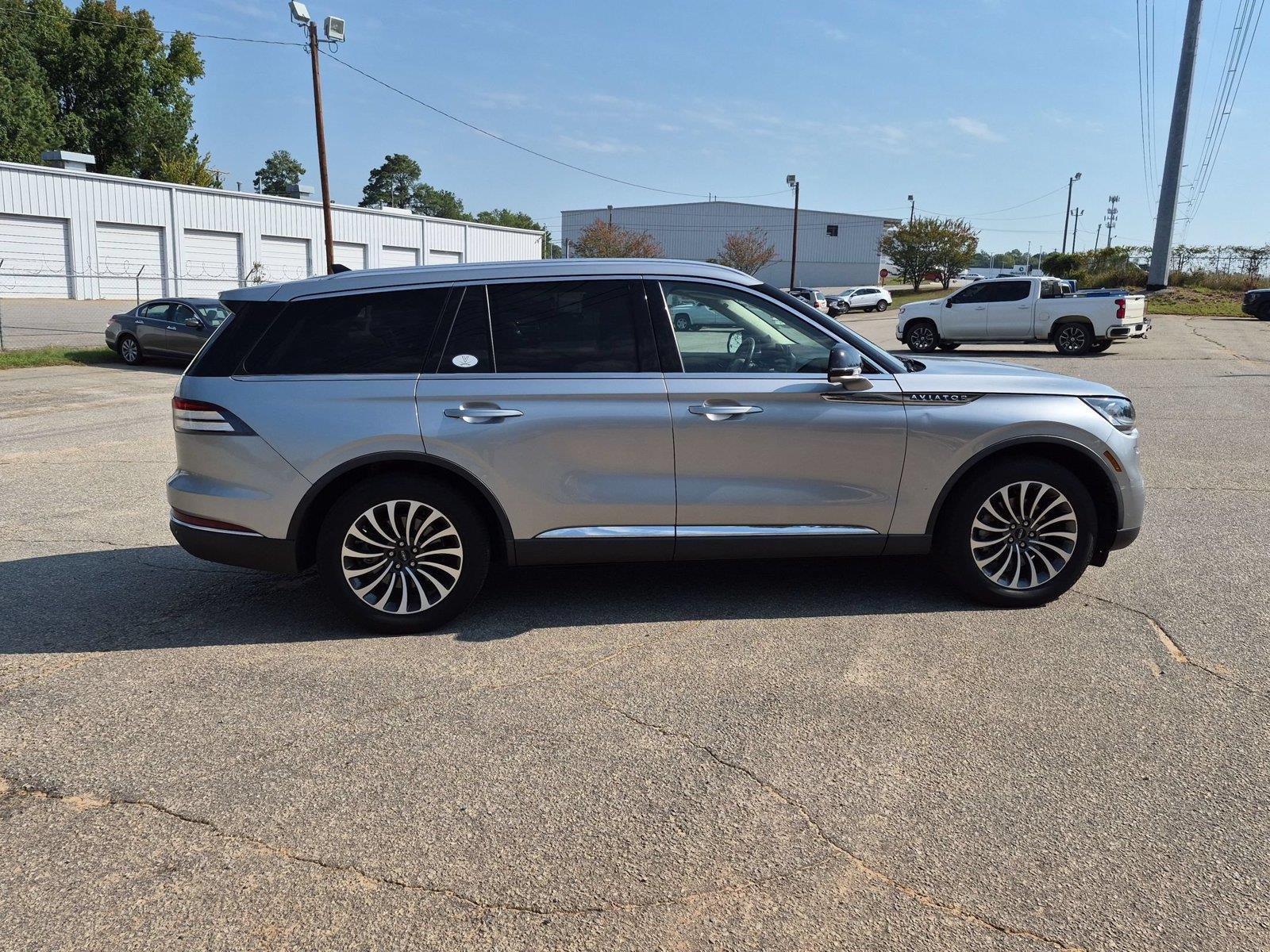 Used 2023 Silver Radiance Metallic Lincoln Standard image 6