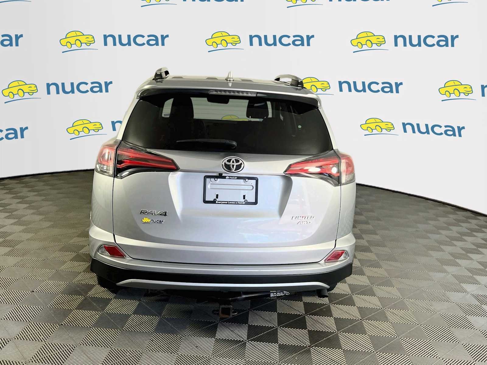Used 2018 Silver Sky Metallic Toyota Limited image 6
