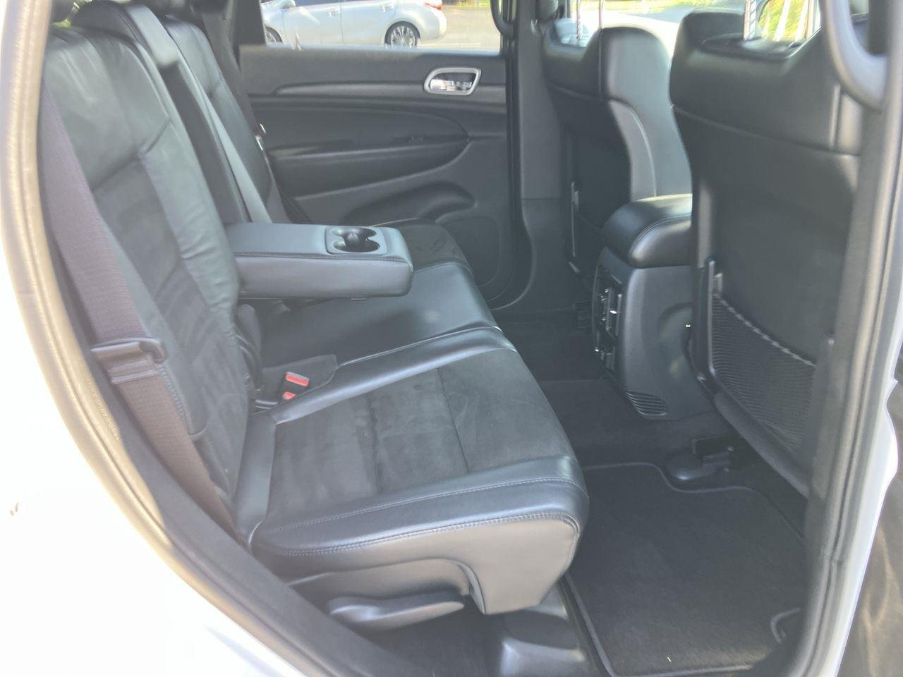 Used 2019 White (Bright White Clearcoat) Jeep Altitude image 30