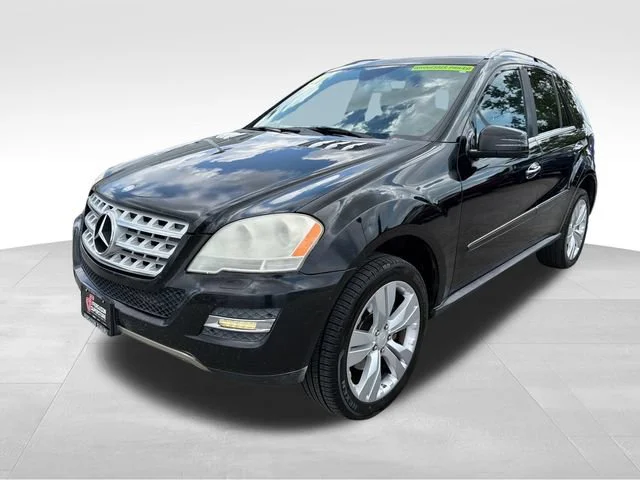 Used 2011  Mercedes-Benz ML 350 image 5