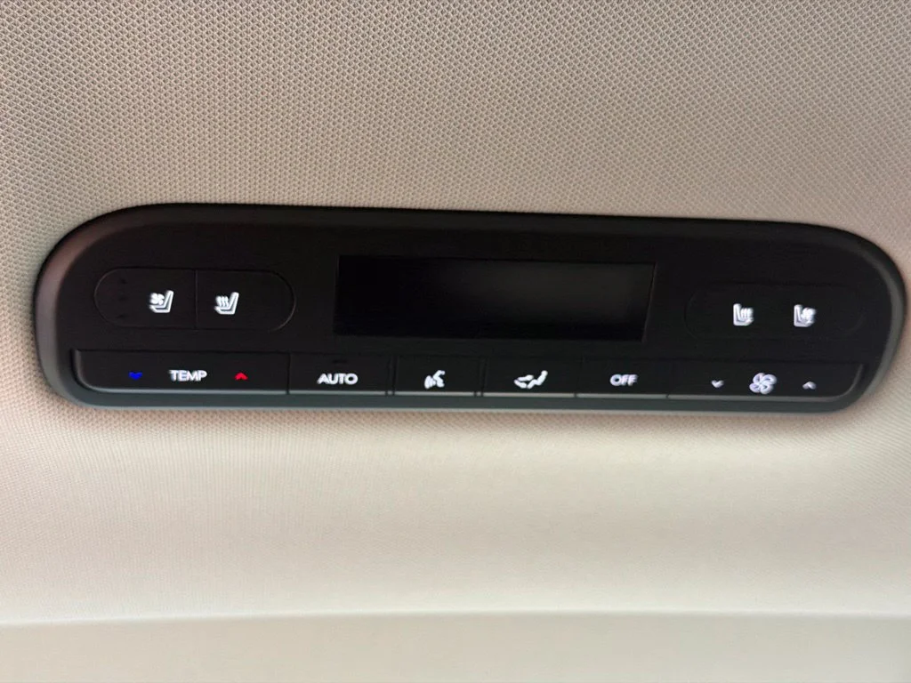 New 2027 Abyss Black Pearl Hyundai Blue SEL Premium image 20