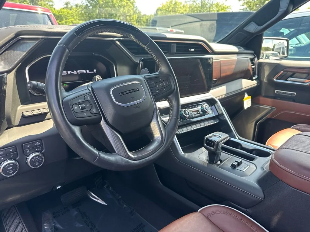 Used 2024 Silver GMC Denali Ultimate image 5