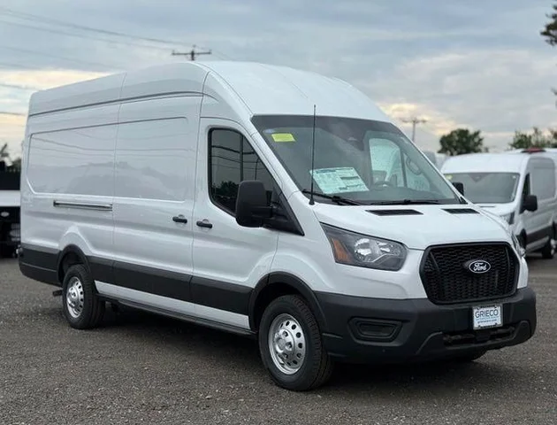 2026 Ford Transit-350 