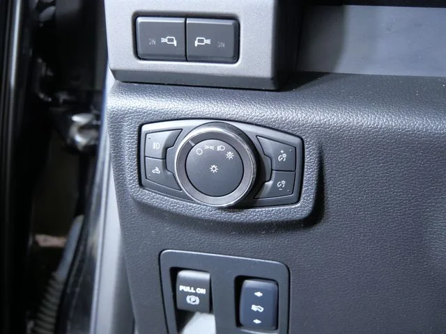 Certified Used 2018 Black Ford XLT image 22