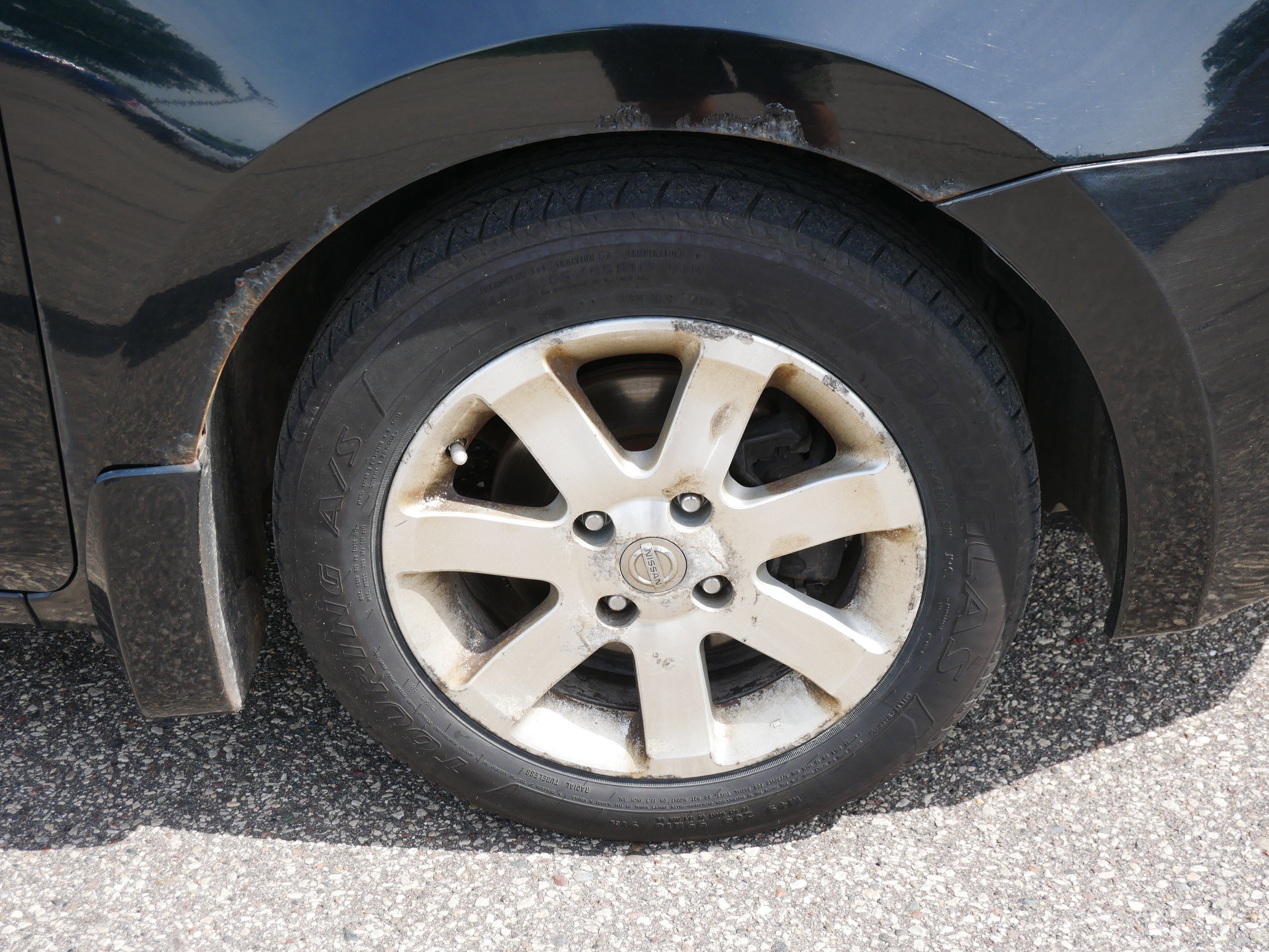 Used 2007 Black Nissan  image 9
