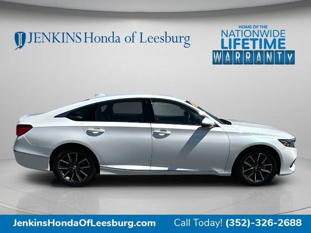 Used 2021 White Honda EX-L image 3