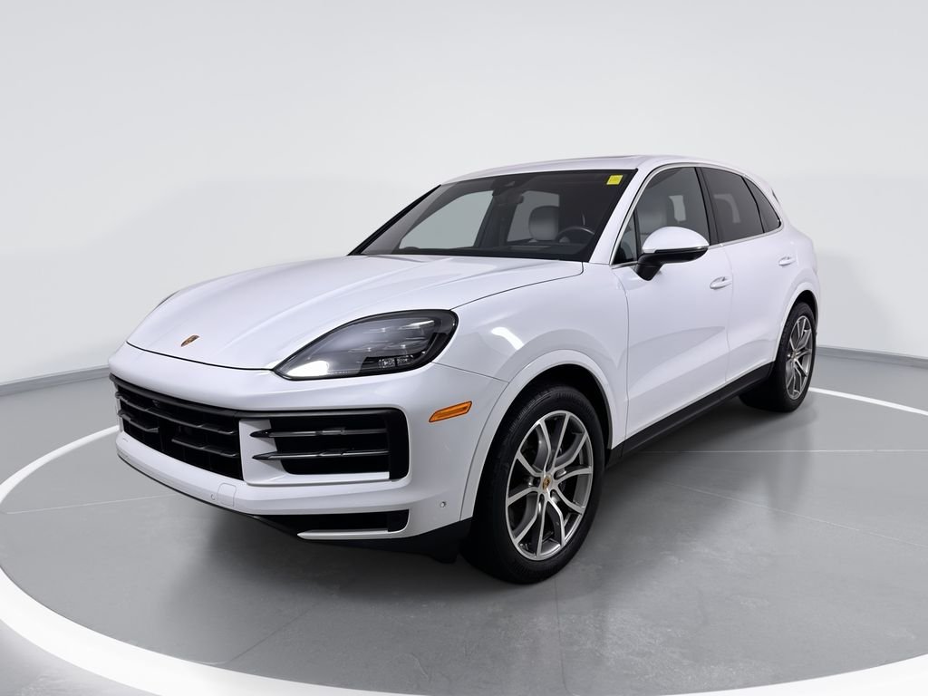 2024 Porsche Cayenne -'s photo