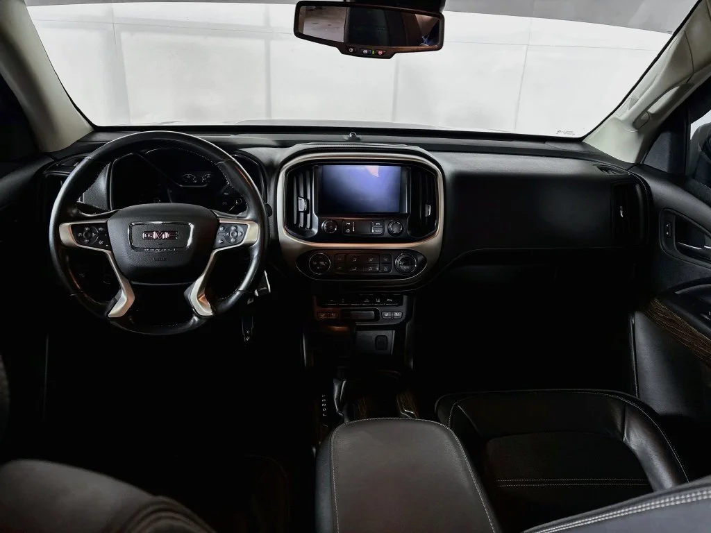 Used 2019 Blue GMC Denali image 12