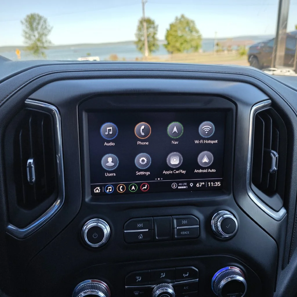 Used 2022 ONYX BLACK GMC AT4 image 11