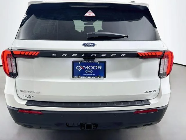 New 2026 Star White Metallic Tri-Coat Ford Active image 38