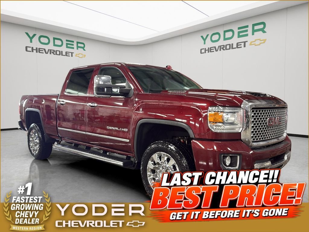 2017 GMC Sierra 4WD Crew Cab Standard Box Denali's photo