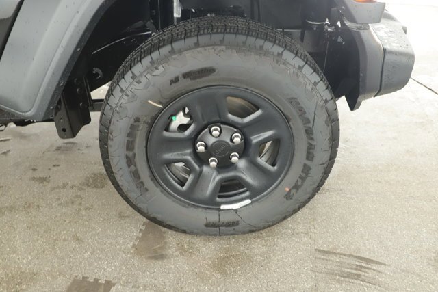 New 2026 Black Clear-Coat Exterior Paint Jeep Sport image 4