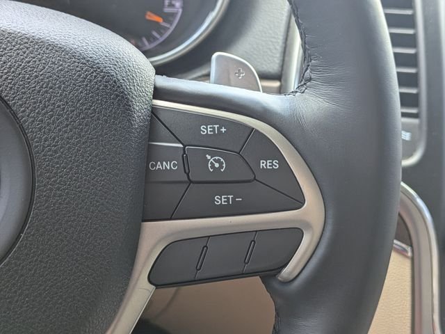 Used 2016 Beige Jeep Limited image 30