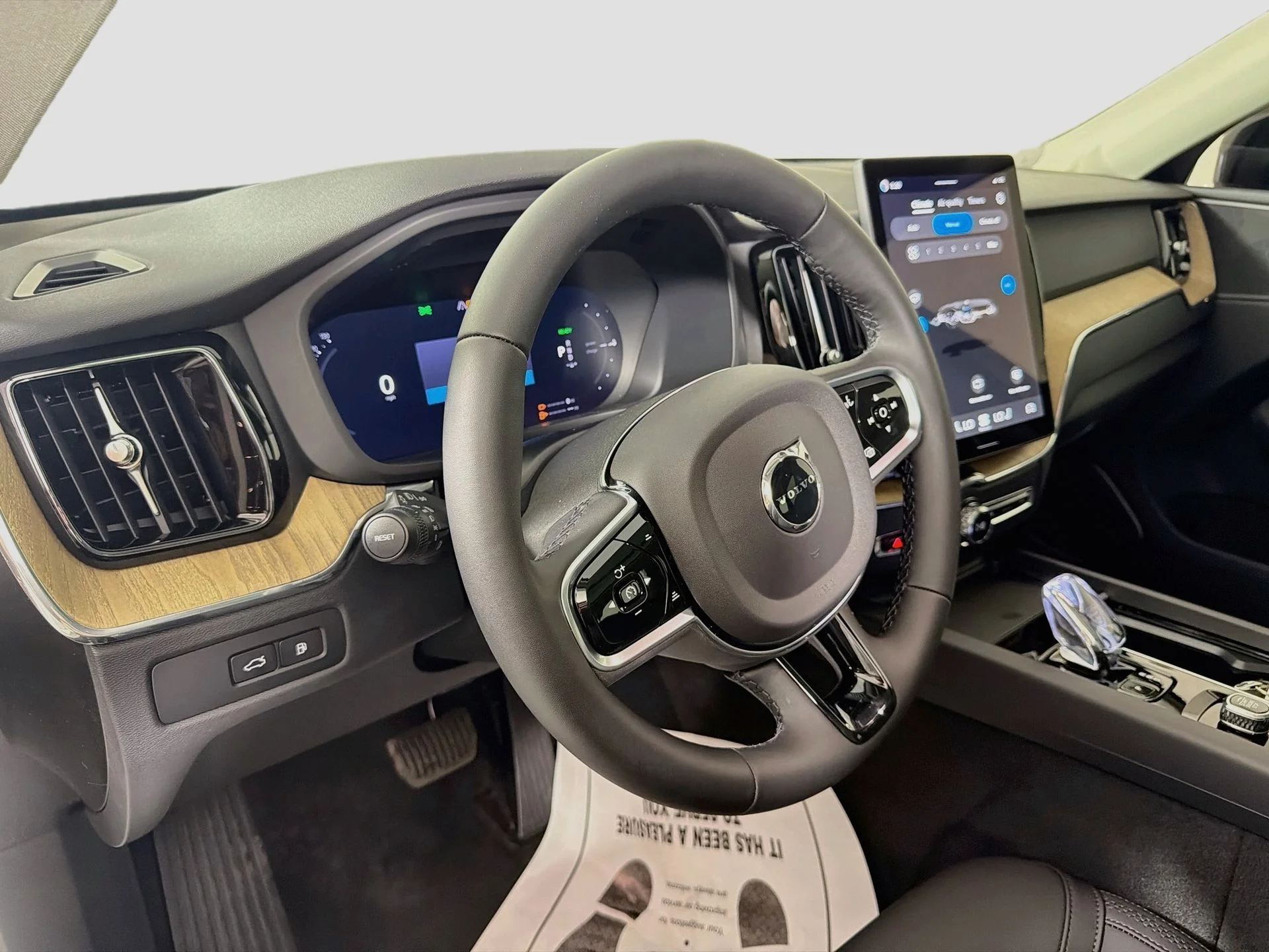 New 2026 Onyx Black Volvo Plus image 9