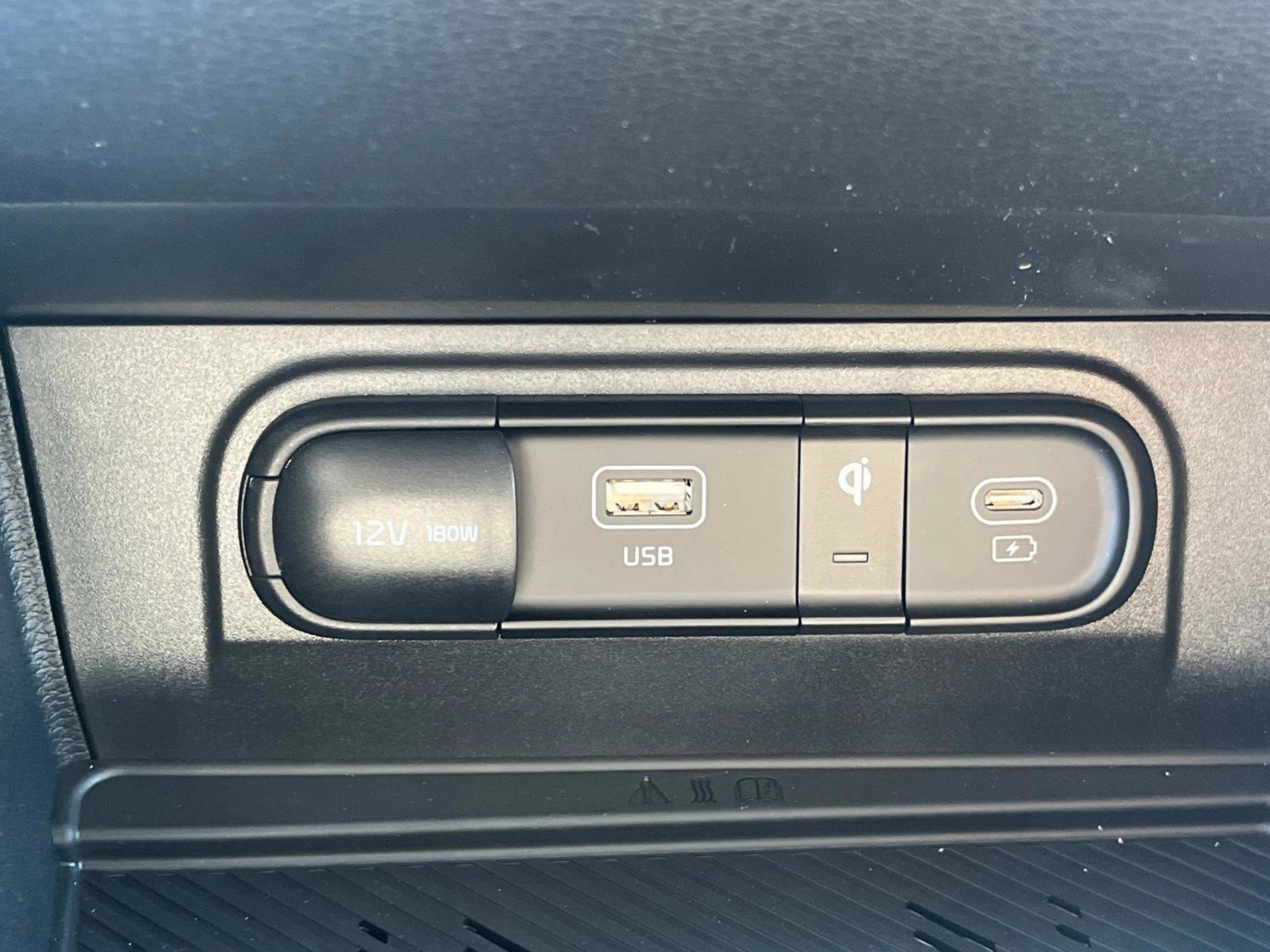 2025 Kia Sportage SX Prestige - Photo 33