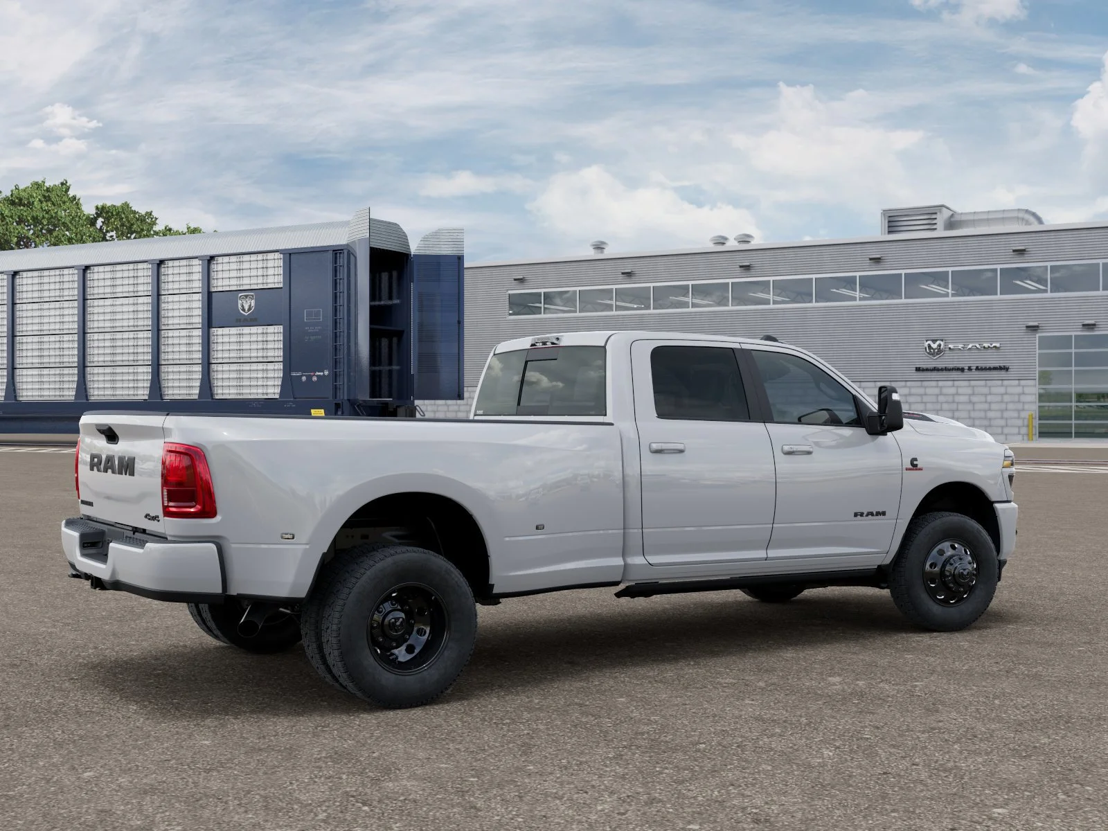 New 2026 Bright White Clear-Coat Exterior Paint RAM Laramie image 4