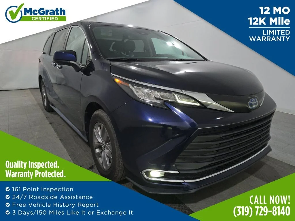 2023 Toyota Sienna XLE 8-Passenger Hybrid FWD's photo