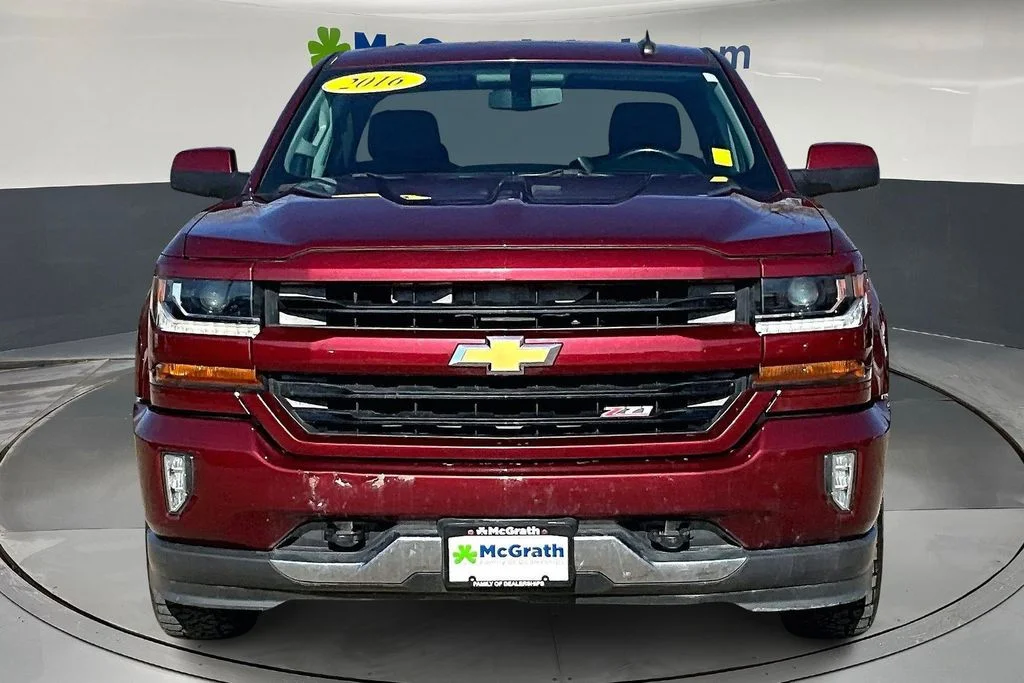 Used 2016 Chevrolet Silverado 1500 LT with VIN 1GCVKREC8GZ279310 for sale in Marion, IA