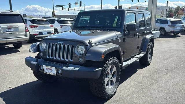 Used 2018 Gray Jeep Sahara 4x4 image 7