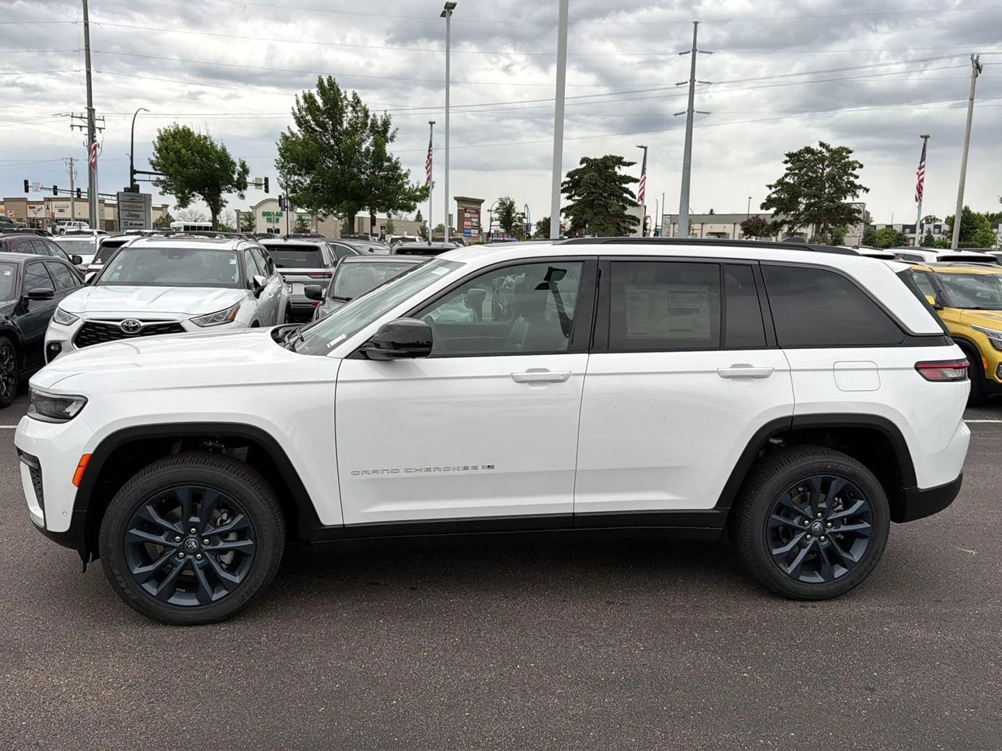 New 2026 Bright White Clearcoat Jeep 85th Anniversary Edition image 4
