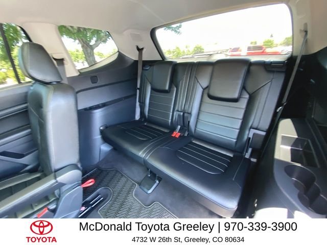 Used 2019 Silver Volkswagen SEL Premium image 24