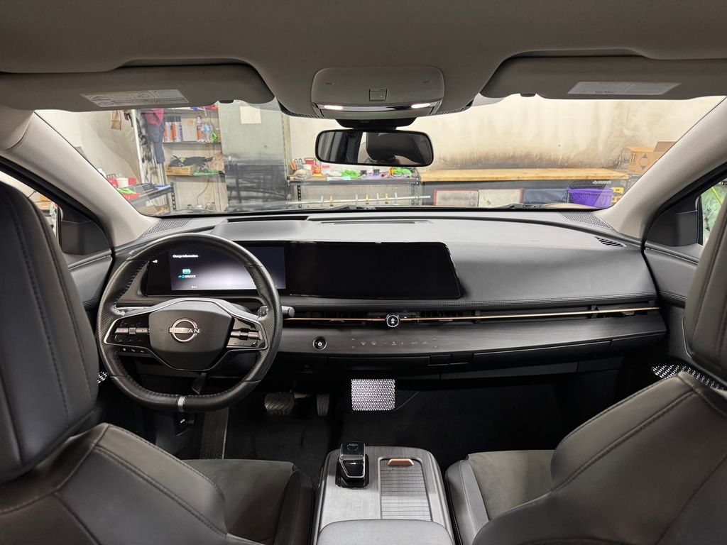 Used 2023 Gun Metallic Nissan ENGAGE image 26