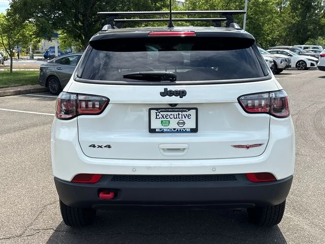Used 2021 White Jeep Trailhawk image 3