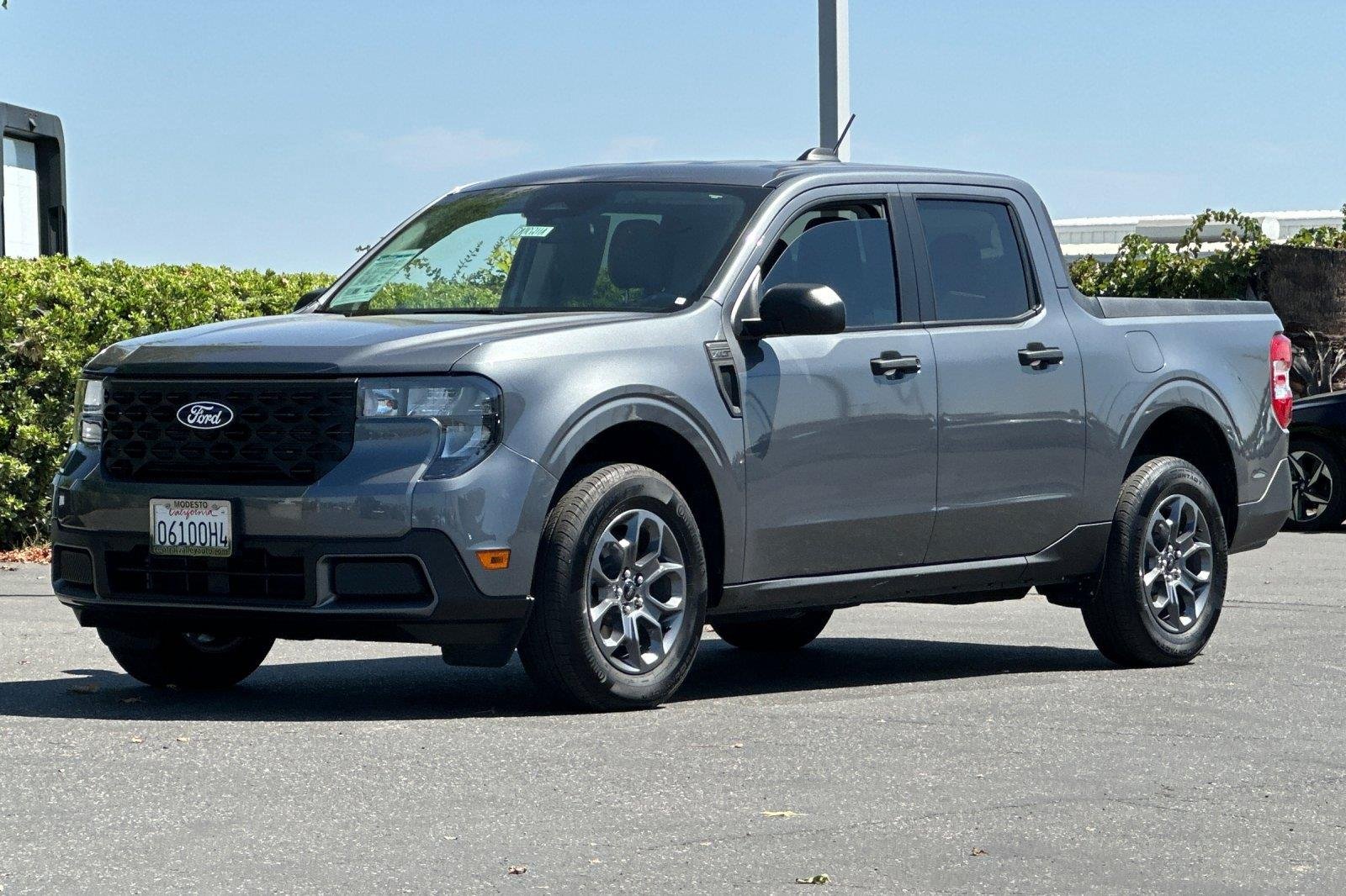 Used 2025 Carbonized Gray Metallic Ford XLT image 8