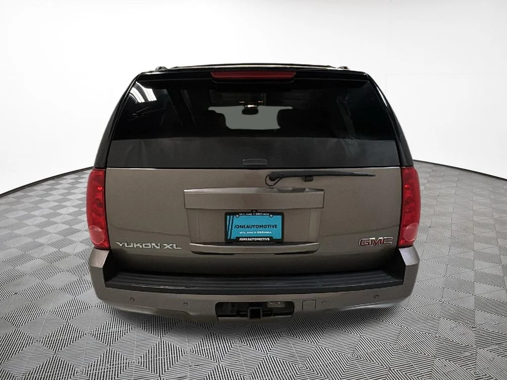 Used 2013 Gray GMC SLT 1500 image 10