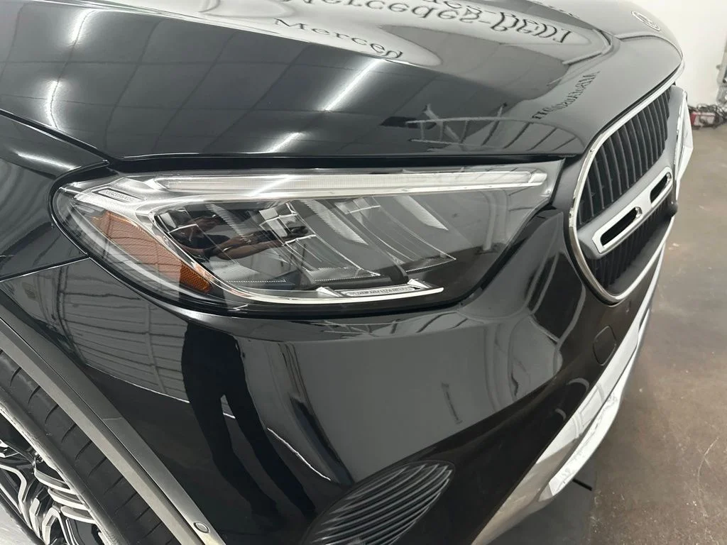New 2027 Black Mercedes-Benz GLC 300 image 10