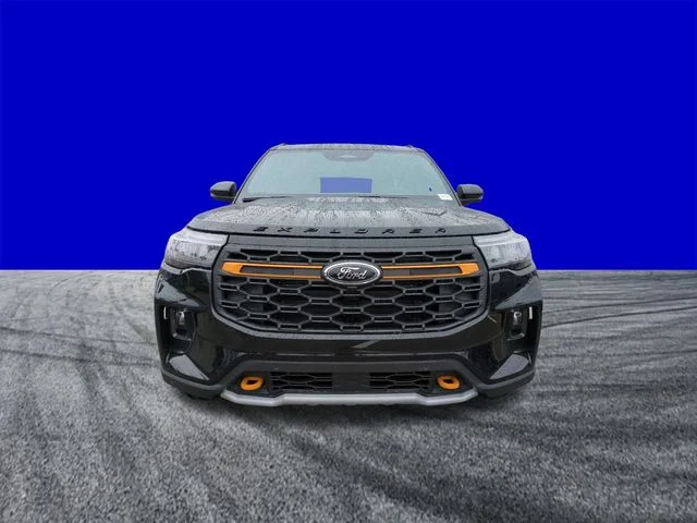 New 2026 Agate Black Metallic Ford Tremor® image 9