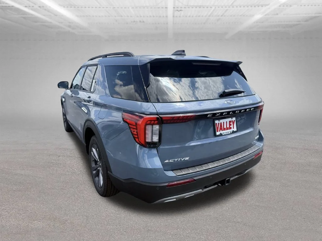 New 2026 Vapor Blue Metallic Ford Active image 7