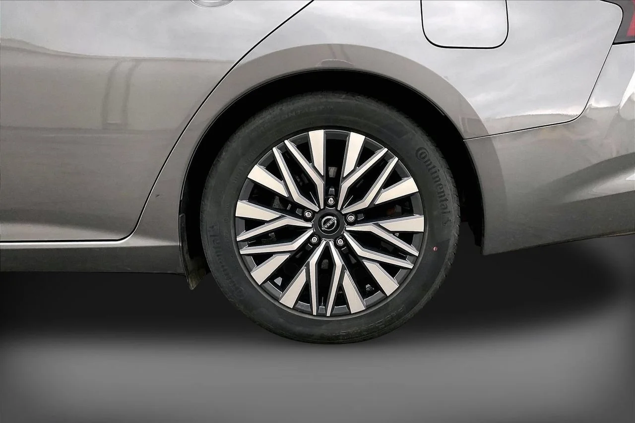 Certified Used 2024 Gray Nissan 2.5 SV image 33
