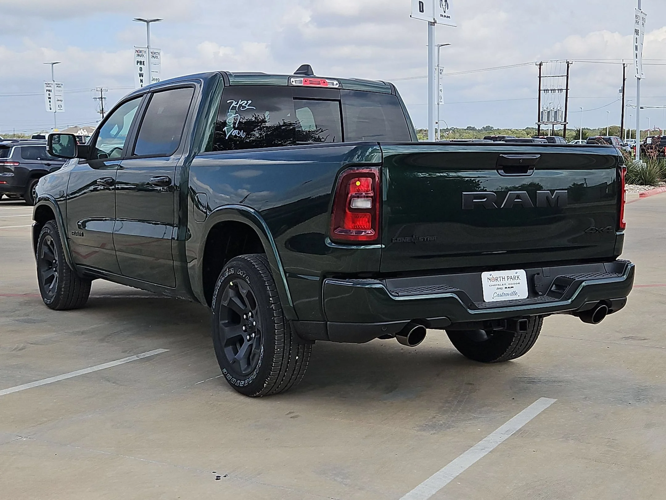 New 2027 Serrano-Green Metallic Exterior Paint RAM Big Horn/Lone Star image 5
