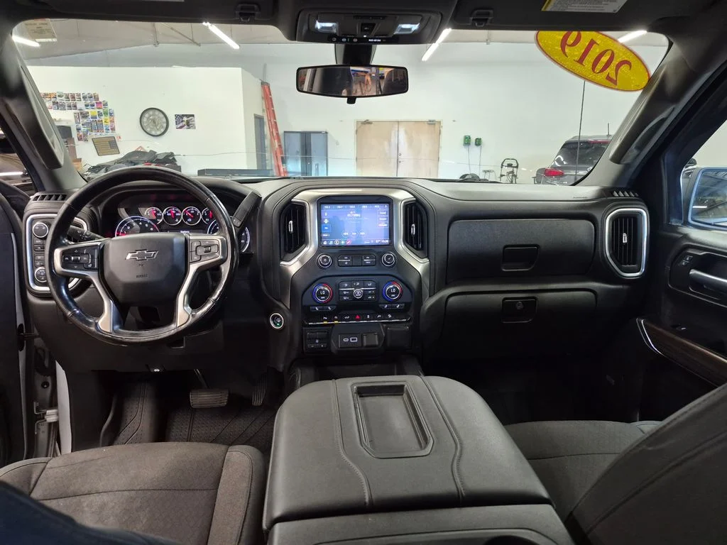 Used 2019 Silver Ice Metallic Chevrolet LT Trail Boss image 21