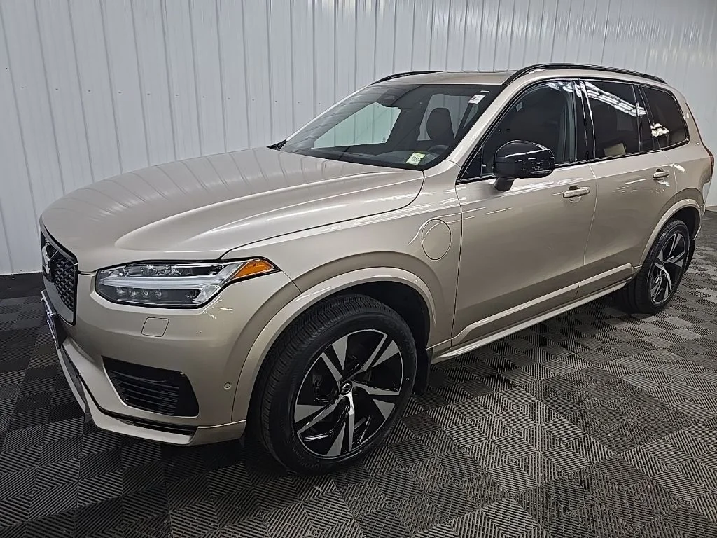 Used 2023 Gray Volvo T8 Plus Dark Theme 7 Passenger image 8