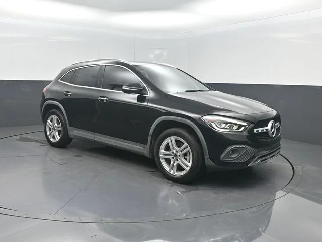 Used 2021 Black Mercedes-Benz GLA 250 image 31