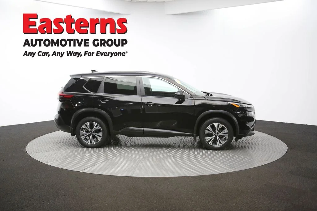 Used 2022 Black Nissan SV image 38
