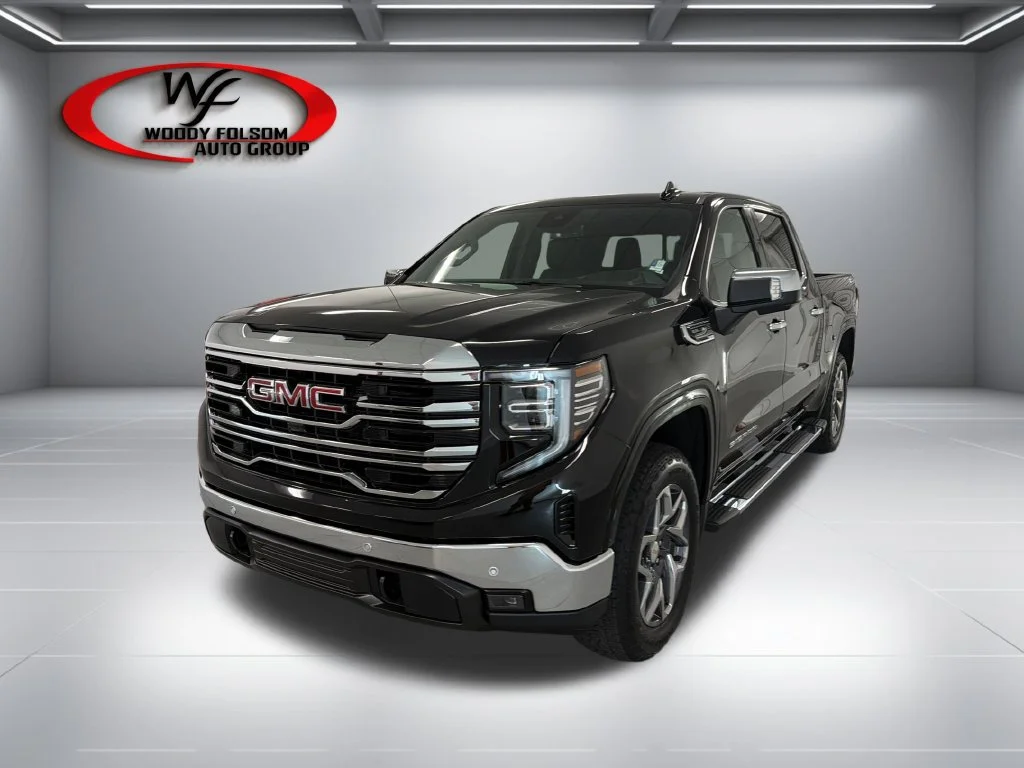 New 2026 Onyx Black GMC SLT image 3