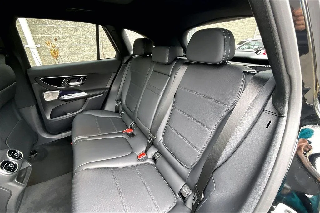 New 2026 Black Mercedes-Benz GLC 300 image 10