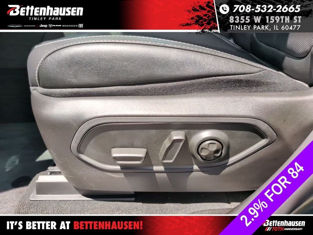 New 2026 Baltic Gray Metallic Clear-Coat Exterior Paint Jeep Limited Reserve image 16
